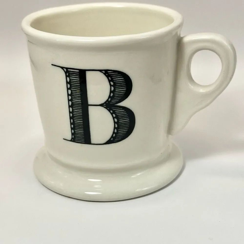Anthropologie B monogram mug
